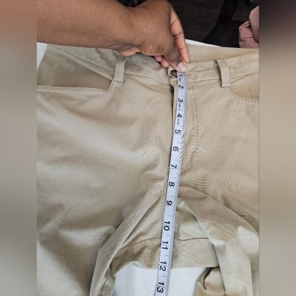 Lululemon ABC stretch pants. Measurements in Pictures - Picture 15 of 16